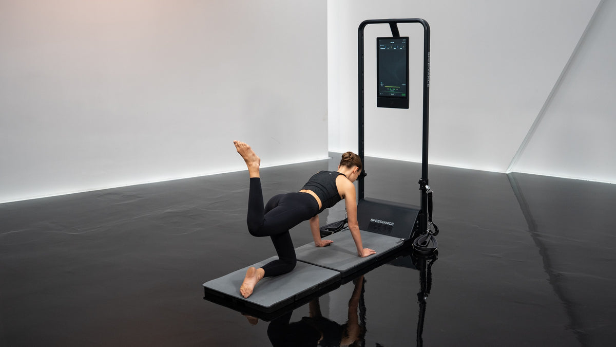 Pilates på Gym&nbsp;Monster i en vit studio