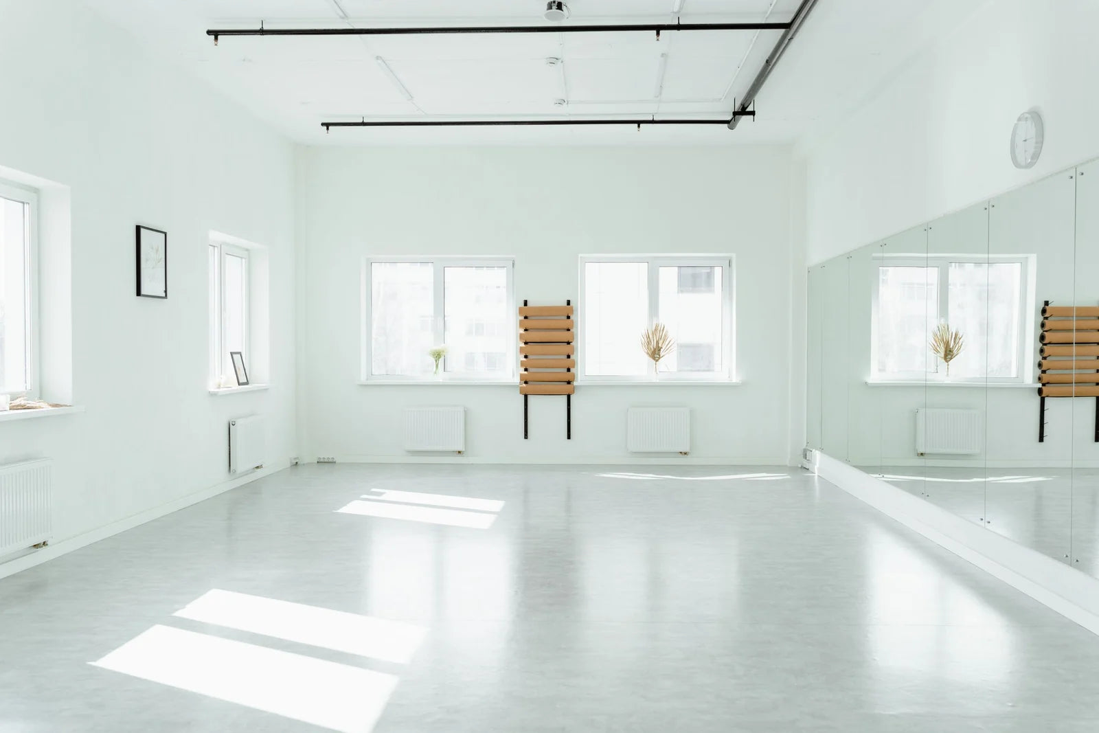 Studio, före